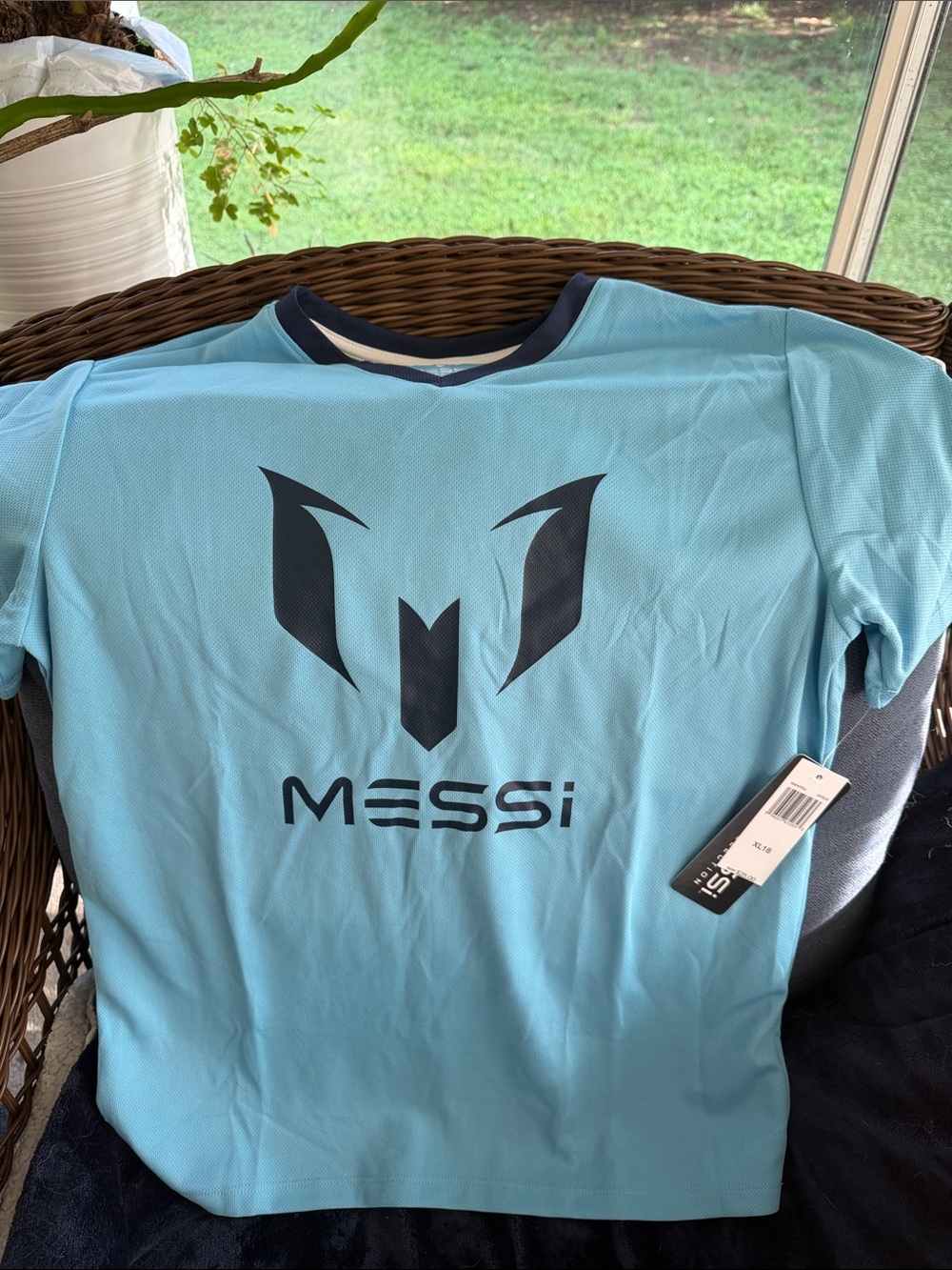 Messi Argentina -Young Men’s/ Women’s Short-Sleeve Athletic Tee in Sky Blue